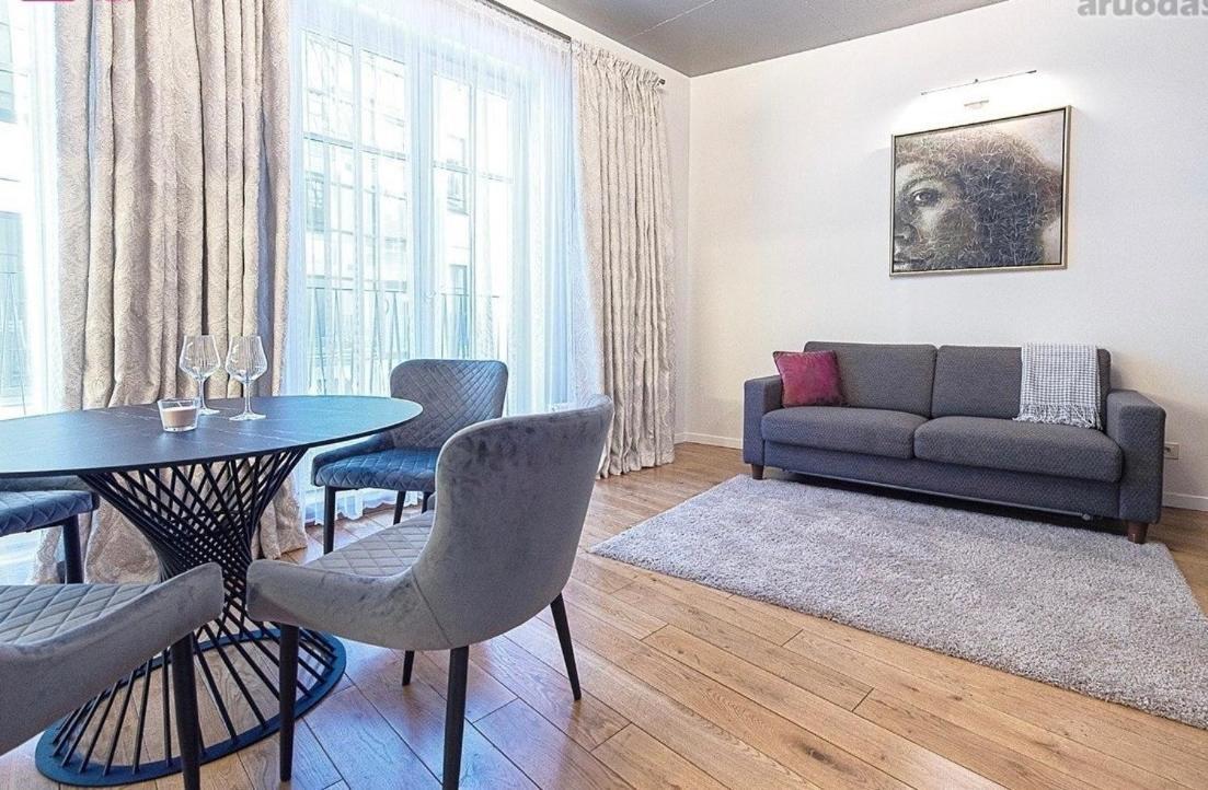 Subaciaus Studio In Old Town Apartment Vilnius Bagian luar foto
